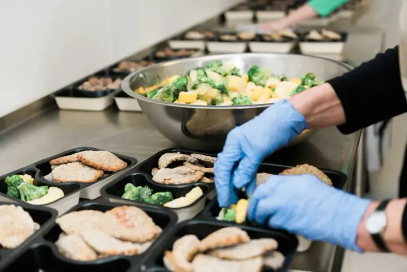 HeatnEats food being prepared